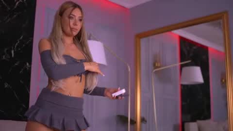 Metisha online show from 07/10/26, 05:45