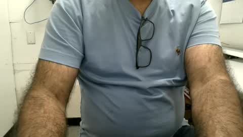 Snapshot of metter26 chatting on 06/25/26, 11:04 atx guy online show from 06/25/26, 11:04