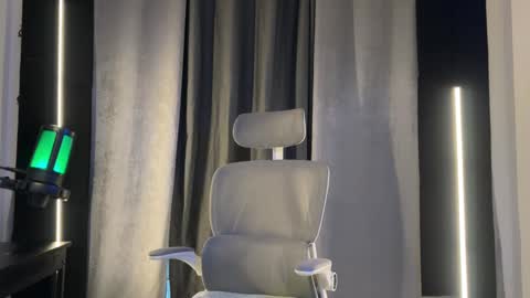 Snapshot of mettew22cm chatting on 09/27/25, 08:30 mettew22cm online show from 09/27/25, 08:30