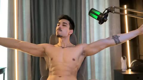 Snapshot of mettew22cm chatting on 11/07/25, 07:58 mettew22cm online show from 11/07/25, 07:58