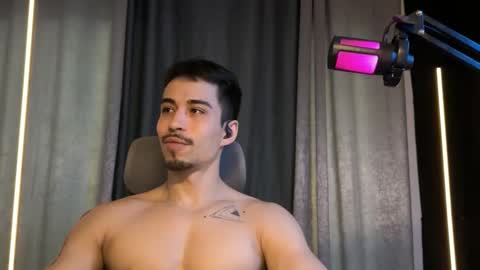 Snapshot of mettew22cm chatting on 12/01/25, 07:41 mettew22cm online show from 12/01/25, 07:41