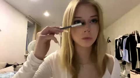 Lilith online show from 07/12/26, 04:09