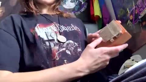 Snapshot of mewstoners chatting on 01/21/25, 07:17 Finn The Incubus online show from 01/21/25, 07:17