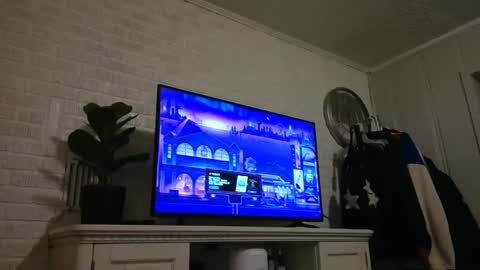 Mia online show from 12/11/24, 05:32