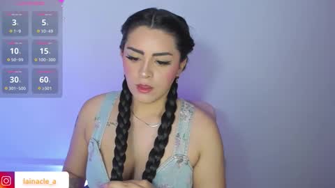 Snapshot of mexitalyguitarist chatting on 10/31/25, 04:57 Booniee online show from 10/31/25, 04:57