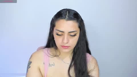 Snapshot of mexitalyguitarist chatting on 11/01/25, 05:42 Booniee online show from 11/01/25, 05:42