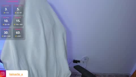 Snapshot of mexitalyguitarist chatting on 11/28/25, 05:10 Booniee online show from 11/28/25, 05:10