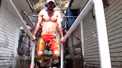 Snapshot of mexkink35 chatting on 03/02/26, 08:59 KinkMEXpig online show from 03/02/26, 08:59