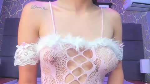 Snapshot of mey_doll chatting on 09/10/25, 11:32 Your Mey  online show from 09/10/25, 11:32
