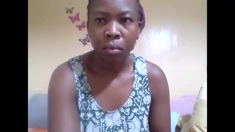 Snapshot of meybel chatting on 05/08/26, 01:55 Meybel online show from 05/08/26, 01:55