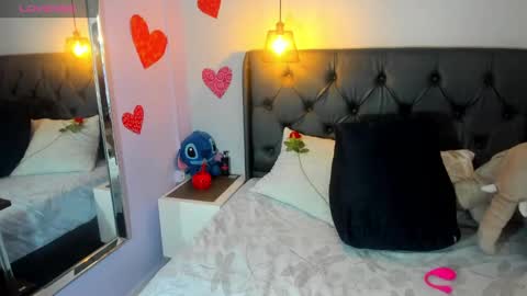 meylagia online show from 02/10/25, 03:13