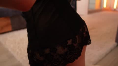 Snapshot of mezasofia chatting on 09/15/25, 12:32 meza sofia online show from 09/15/25, 12:32