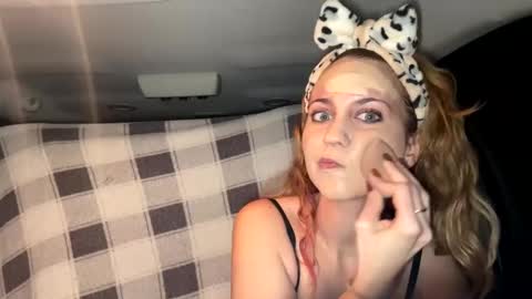 Snapshot of mezzy69 chatting on 01/07/25, 09:07 mezzy69 online show from 01/07/25, 09:07