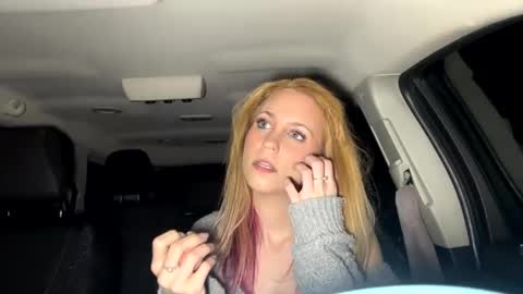 Snapshot of mezzy69 chatting on 02/24/25, 09:32 mezzy69 online show from 02/24/25, 09:32