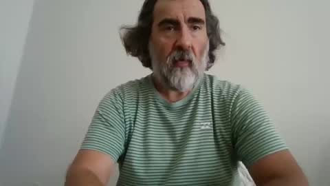 Snapshot of mfbardo1 chatting on 05/17/26, 02:02 DaddyBear4U online show from 05/17/26, 02:02