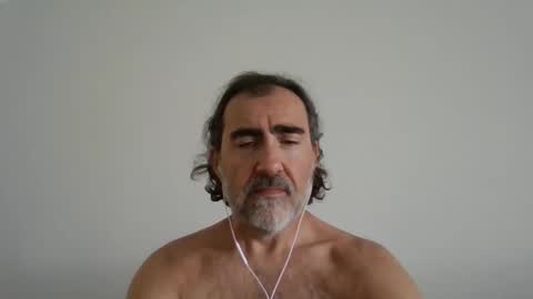 Snapshot of mfbardo1 chatting on 05/29/26, 06:28 DaddyBear4U online show from 05/29/26, 06:28