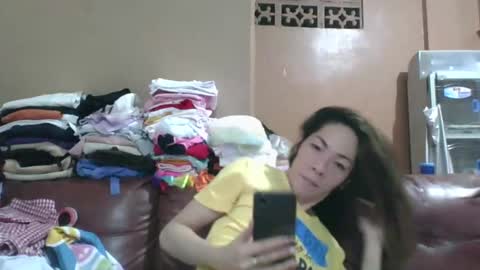 Snapshot of mfccalax33 chatting on 12/02/24, 07:25 i e h c i R online show from 12/02/24, 07:25