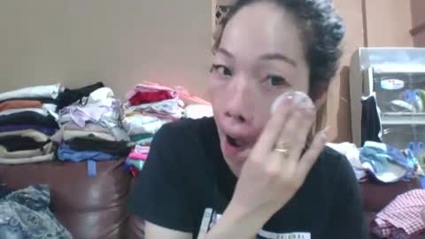 Snapshot of mfccalax33 chatting on 12/05/24, 04:31 i e h c i R online show from 12/05/24, 04:31