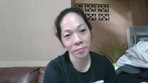 Snapshot of mfccalax33 chatting on 12/10/24, 06:11 i e h c i R online show from 12/10/24, 06:11