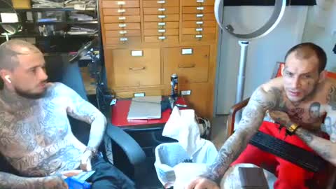 Mgk online show from 10/10/25, 11:31