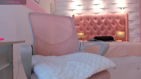 Snapshot of mhellissaw chatting on 01/11/25, 05:52 melissa online show from 01/11/25, 05:52