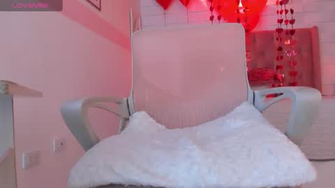 Snapshot of mhellissaw chatting on 02/14/25, 05:30 melissa online show from 02/14/25, 05:30