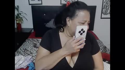 mhia1972 online show from 11/22/25, 06:07