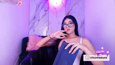 Snapshot of mhia_kate chatting on 05/22/26, 12:22 Mhia Kate online show from 05/22/26, 12:22