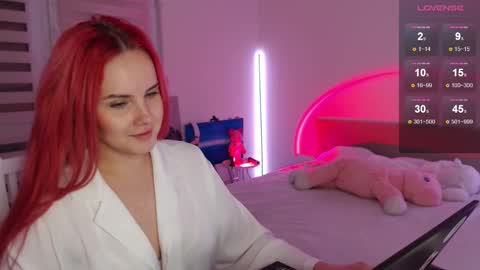 Snapshot of mi_cherry chatting on 02/19/25, 10:20 Alice online show from 02/19/25, 10:20