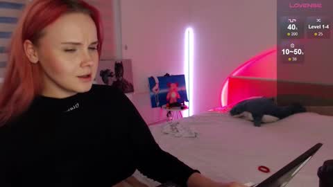 Snapshot of mi_cherry chatting on 03/08/25, 04:12 Alice online show from 03/08/25, 04:12