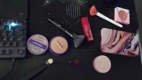 Mia online show from 12/20/24, 10:05