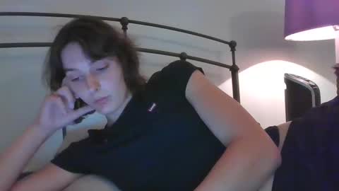 Snapshot of mia_177 chatting on 09/15/25, 10:43 mia_177 online show from 09/15/25, 10:43