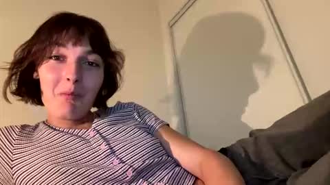 Snapshot of mia_177 chatting on 11/04/25, 08:19 mia_177 online show from 11/04/25, 08:19