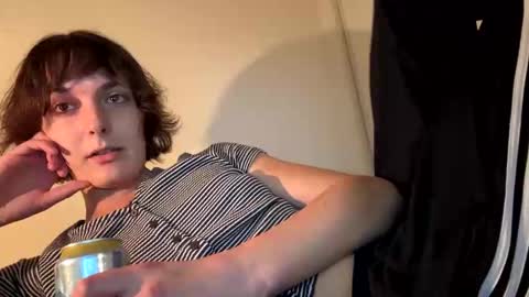 Snapshot of mia_177 chatting on 11/08/25, 12:44 mia_177 online show from 11/08/25, 12:44