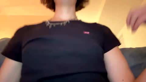 Snapshot of mia_177 chatting on 11/17/25, 11:10 mia_177 online show from 11/17/25, 11:10