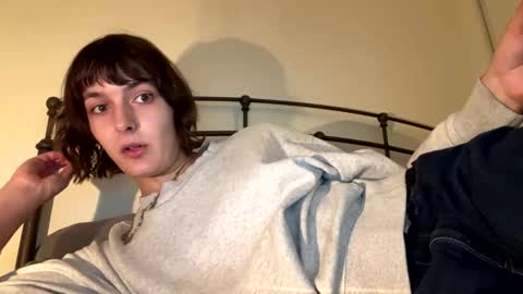 Snapshot of mia_177 chatting on 11/22/25, 09:25 mia_177 online show from 11/22/25, 09:25