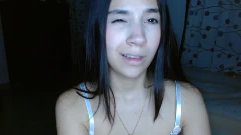 Mia online show from 01/03/25, 12:33