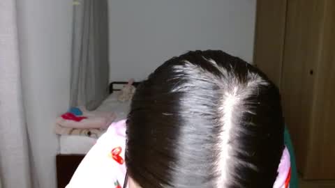 Mia online show from 11/27/25, 01:29