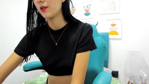 mia__rose18 online show from 06/11/26, 11:41