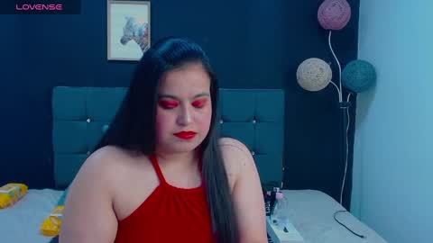 Snapshot of mia__xx1 chatting on 11/19/25, 02:00 C A L L M E M I A online show from 11/19/25, 02:00