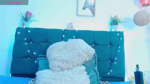 C A L L  M E  M I A  online show from 03/21/26, 08:19