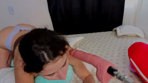 Mia adams  online show from 04/10/26, 08:57