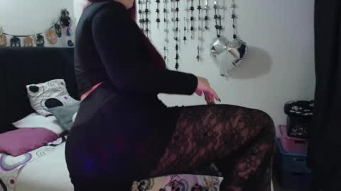 mia online show from 01/15/26, 12:59