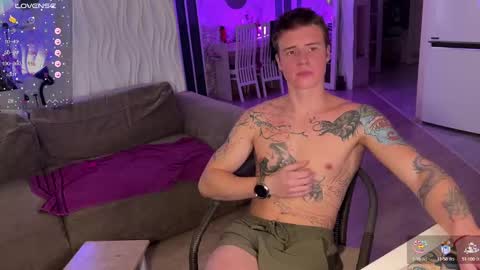 Snapshot of mia_andre chatting on 02/12/25, 06:09 Andre and Mia online show from 02/12/25, 06:09