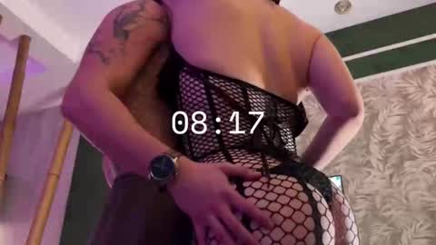 Snapshot of mia_andre chatting on 12/18/25, 08:53 Andre and Mia online show from 12/18/25, 08:53