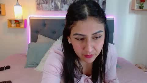 M I A  A Y R A online show from 11/22/25, 03:55