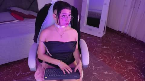 Snapshot of mia_bloom2 chatting on 02/20/26, 04:42 mia online show from 02/20/26, 04:42