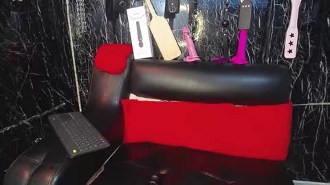 mia Independent model Thanks to everyone for your support online show from 03/06/25, 12:00