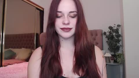 Mia online show from 10/19/25, 09:48