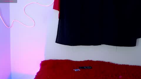 Snapshot of mia_califa_01 chatting on 05/15/26, 06:42 mia califa online show from 05/15/26, 06:42
